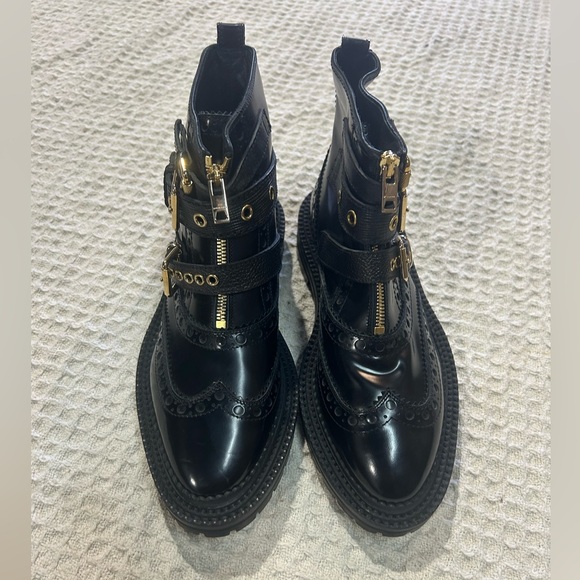 Burberry Buckled Leather Brogue Ankle Boots Size 40 - Picture 3 of 8
